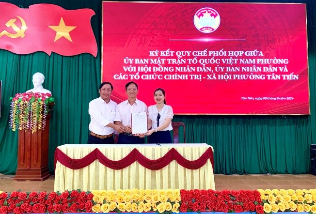 Ủy ban Mặt trận Tổ quốc Việt Nam phường Tân Tiến tổ chức hội nghị lần thứ II, nhiệm kỳ 2024-2029 và ký kết quy chế phối hợp giữa Ủy ban Mặt trận Tổ quốc với Hội đồng nhân dân, Ủy ban nhân dân và các tổ chức chính trị - xã hội phường